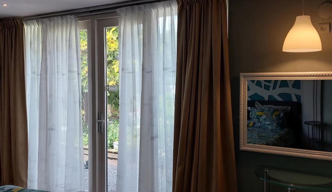 Home For 2 Зюйдостбемстер Экстерьер фото